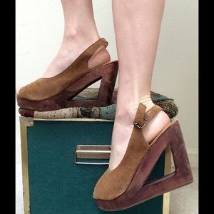 Kimchi blue Cutout wood wedge